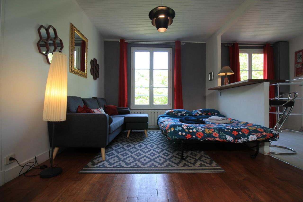 Disponible - Appartement Entier - Ligne H 15Mn Paris-Gare Du Nord, Parking Rue Gratuit, 4 Pers, Station De Train En Face Toutes Les 15Mn, Hippodrome, Cdfas, Universite, Borne Electrique, 1Er Etage Eaubonne Exteriör bild