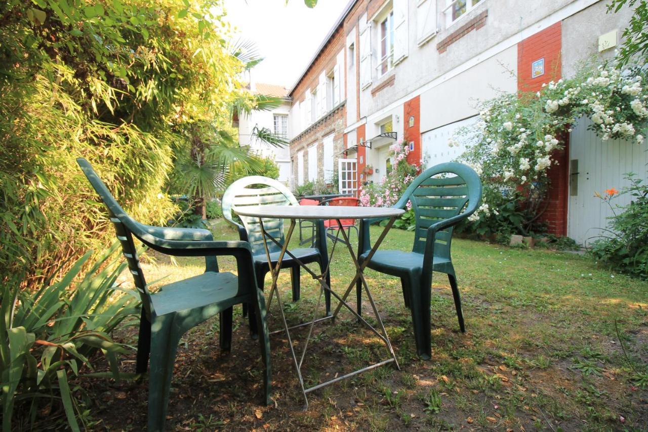 Disponible - Appartement Entier - Ligne H 15Mn Paris-Gare Du Nord, Parking Rue Gratuit, 4 Pers, Station De Train En Face Toutes Les 15Mn, Hippodrome, Cdfas, Universite, Borne Electrique, 1Er Etage Eaubonne Exteriör bild