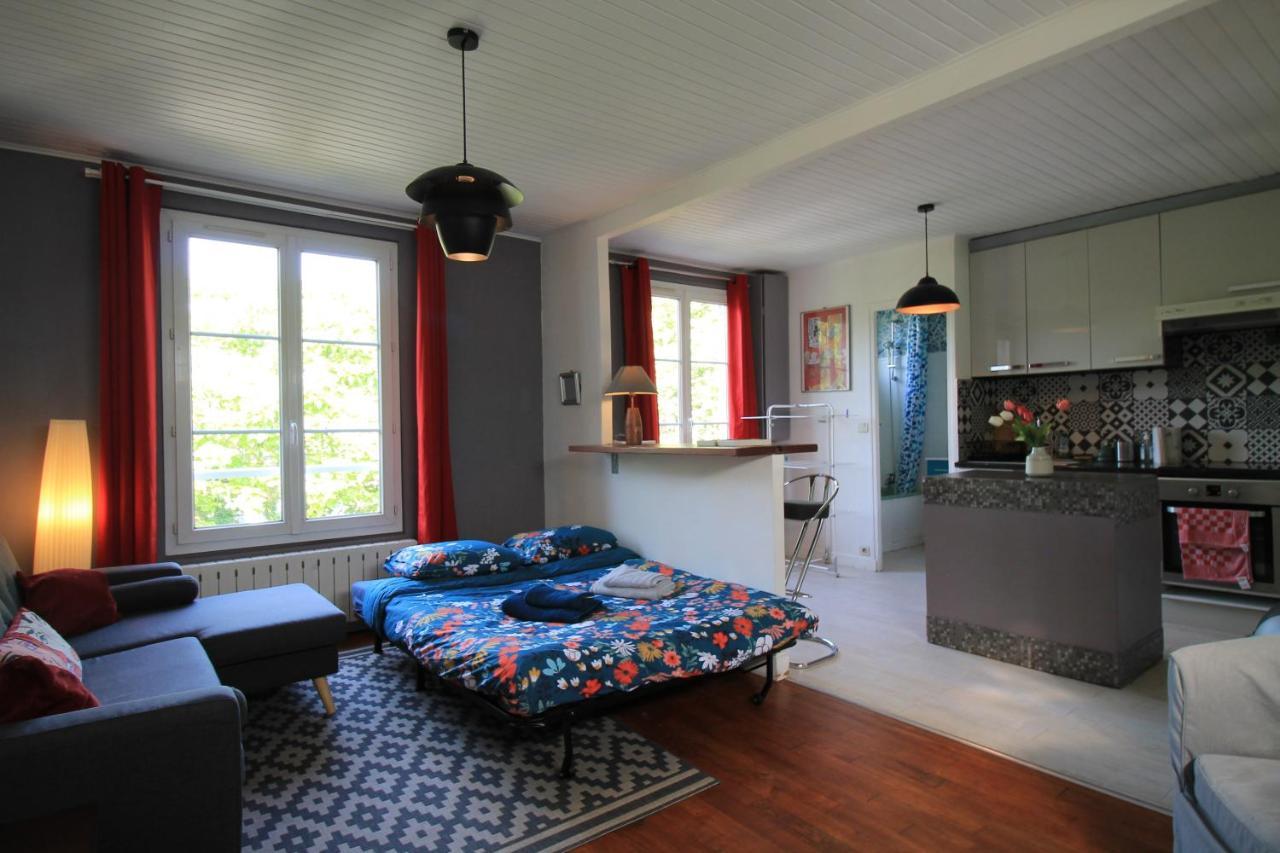 Disponible - Appartement Entier - Ligne H 15Mn Paris-Gare Du Nord, Parking Rue Gratuit, 4 Pers, Station De Train En Face Toutes Les 15Mn, Hippodrome, Cdfas, Universite, Borne Electrique, 1Er Etage Eaubonne Exteriör bild